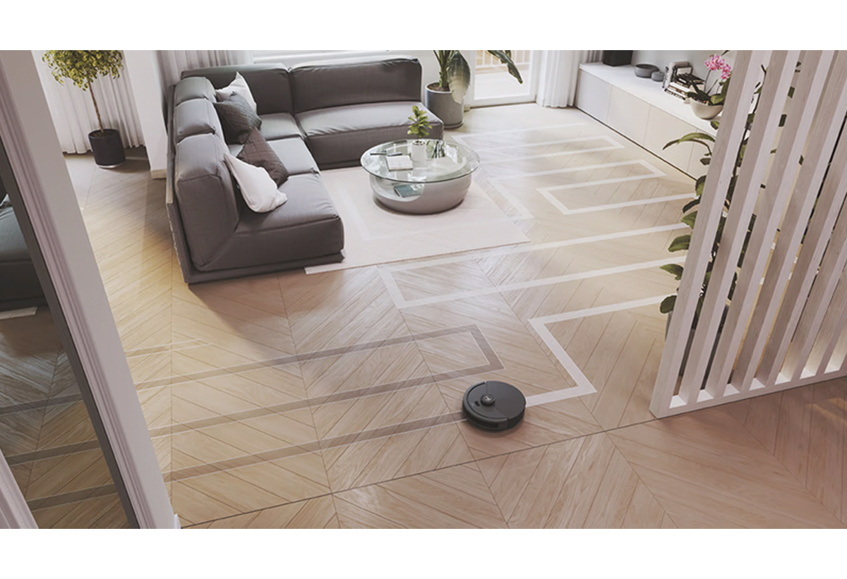 Η σκούπα στο πάτωμα